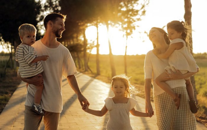 Article Image for Family Travel Trends and Activity Ideas