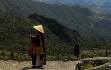 Article Image for Mindful Travel Practices