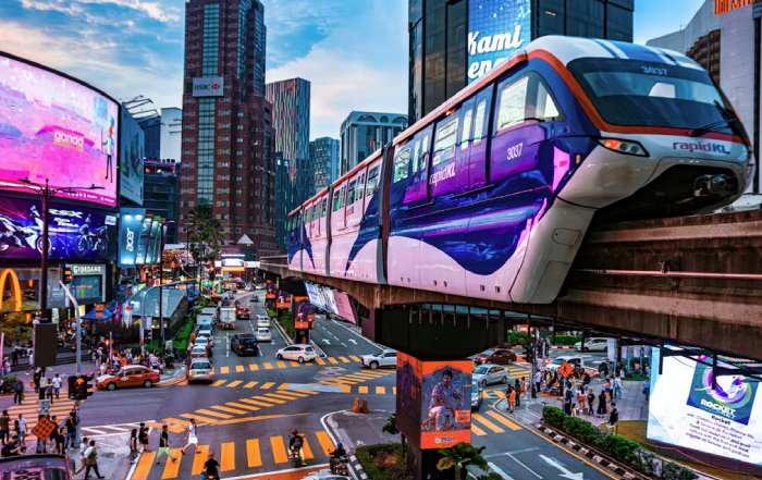 Article Image for The Rise of Smart Cities as Travel Hotspots