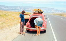 Article Image for Voluntourism: Giving Back While Traveling